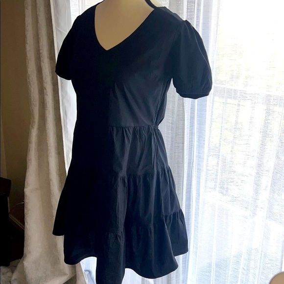 Monteau Los Angeles Dresses & Skirts - NWOT 🎶Chic Black Puff Sleeve Mini Dress